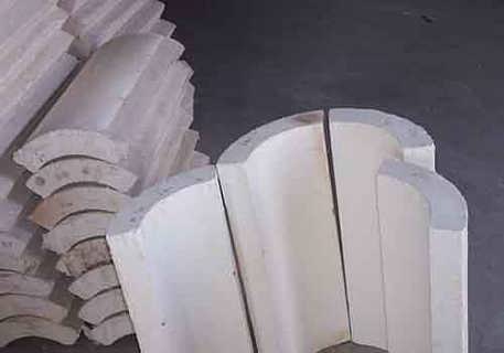 硅酸鈣板與金瑞艾杰保溫建材 現(xiàn)代建筑中的高效復(fù)合保溫板材